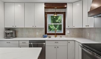 2642 Meyerswood Dr, Apex, NC 27539