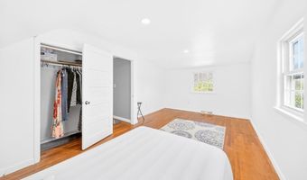 216 Hartford Ave, Bellingham, MA 02019