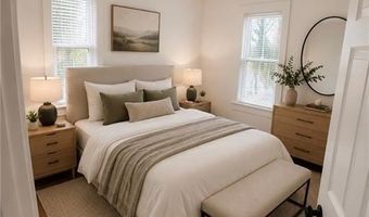 57 Gould St, Newport, RI 02840