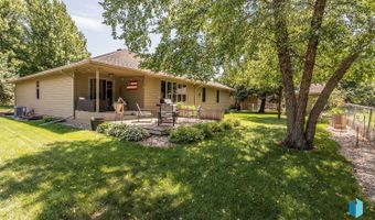 1109 S Parkview Blvd, Brandon, SD 57005