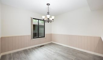 2623 Meade Ct, Ann Arbor, MI 48105