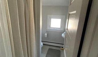 67 Hall Ave, Newport, RI 02840