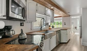 13 Patch Rd, Barre, VT 05641