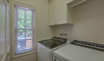 1724 AVENIDA ALTURAS NE, Albuquerque, NM 87110
