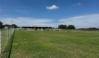 125 Rolling Bend Rd, Alvord, TX 76225
