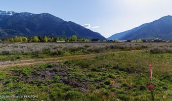 2 35 ACRES CO RD 100, Alpine, WY 83128