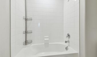5452 RAINWOOD MEADOWS Dr, Apollo Beach, FL 33572