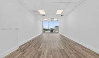 2820 NE 214th St 1006, Aventura, FL 33180