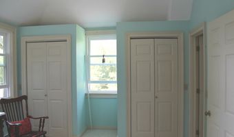 55 Liberty St, Chester, CT 06412