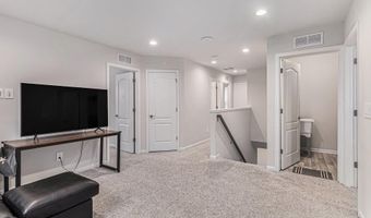 2853 Dillon Dr, Ann Arbor, MI 48105