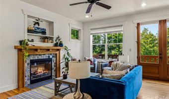 14 Sunset Dr, Asheville, NC 28804