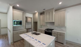 220 New Haven Ln, Brandon, MS 39042