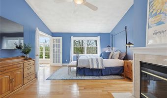 54 Paine Rd, Cumberland, RI 02864