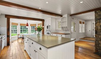 175 Cat Rock Rd, Cos Cob, CT 06807
