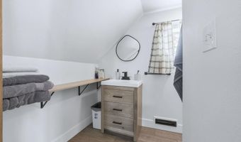 717 S York St, Albion, IN 46701