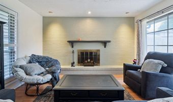 8008 NW 27th St, Bethany, OK 73008