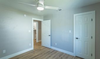 148 20th Ave, Apalachicola, FL 32320