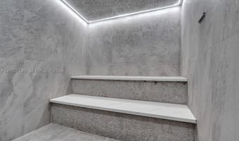 3029 NE 188th St 302, Aventura, FL 33180
