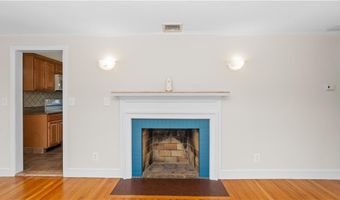 67 Vancouver Ave, Warwick, RI 02886