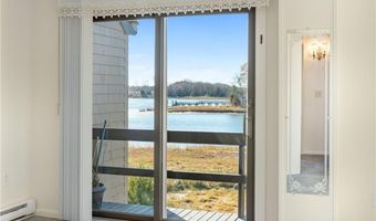 255 Fishing Cove Rd, North Kingstown, RI 02852