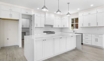 162 Clearcreek Dr, Boiling Springs, SC 29316