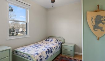 5512 DUNSMORE Rd, Alexandria, VA 22315