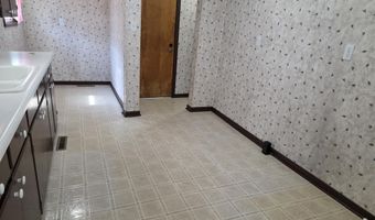 1021 N 3rd St, Arkansas City, KS 67005