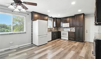 2721 Rose Dr, Arnold, MO 63010