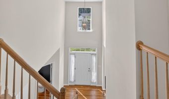 7712 BLUE POINT Ave, Beltsville, MD 20705