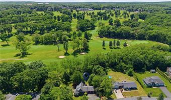 32 Briarwood Rd, Lincoln, RI 02865