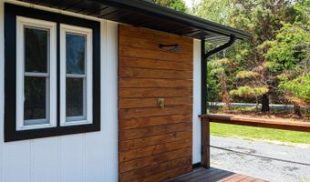 6438 KNOLL HILL Dr, Berlin, MD 21811