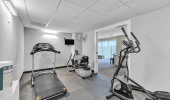 1050 Wall St 2C, Ann Arbor, MI 48105
