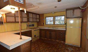 304 U St, Beaver City, NE 68926