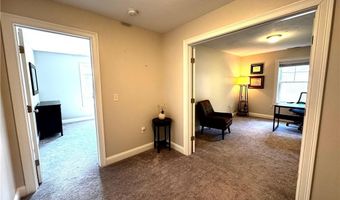 37 Iroquois Rd, Cumberland, RI 02864