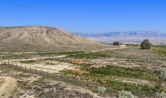38 Road 1AFW, Clark, WY 82435