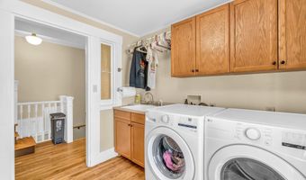 840 Broadway, Bangor, ME 04401
