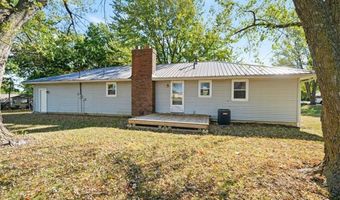 107 Circle Dr, Archie, MO 64725