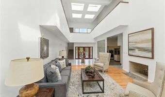 129 Valerie Ct, Cranston, RI 02921