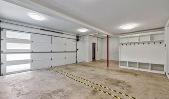 924 28TH St S, Arlington, VA 22202