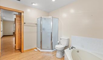 6351 2nd Ln, Bell, FL 32619