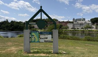 2 Howard St, Augusta, ME 04330