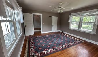 1207 8th St, Aurora, NE 68818