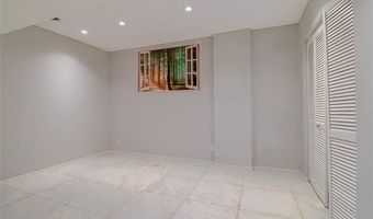 341 Corrie Rd, Ann Arbor, MI 48105