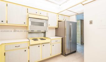 9500 W Bay Harbor Dr 7D, Bay Harbor Islands, FL 33154