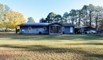948 Pinebluff Lake Rd, Aberdeen, NC 28315