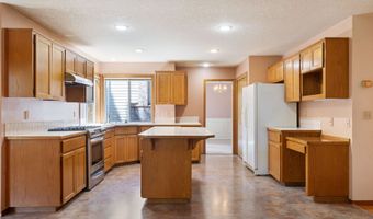 7805 SW GEARHART Dr, Beaverton, OR 97007