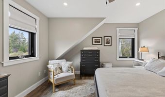 16 Blacks Lndg, Belfast, ME 04915