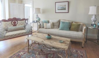 53 Congress St, Belfast, ME 04915