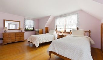 144 Hughes Pl, Albertson, NY 11507