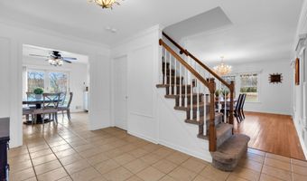 113 Arneytown Hornerstown Rd, Allentown, NJ 08501